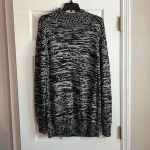 Old Navy Women’s Black & White Long Sweater